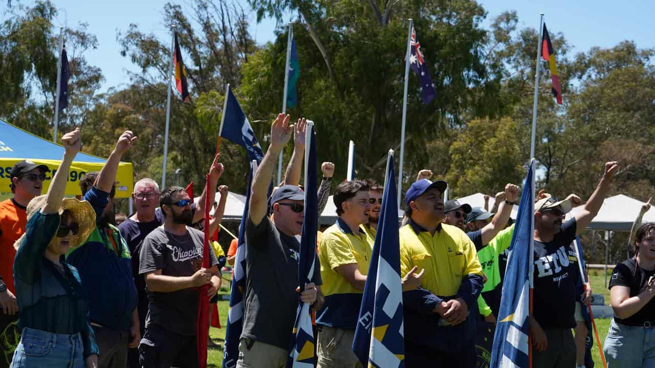 ETU members rallying 