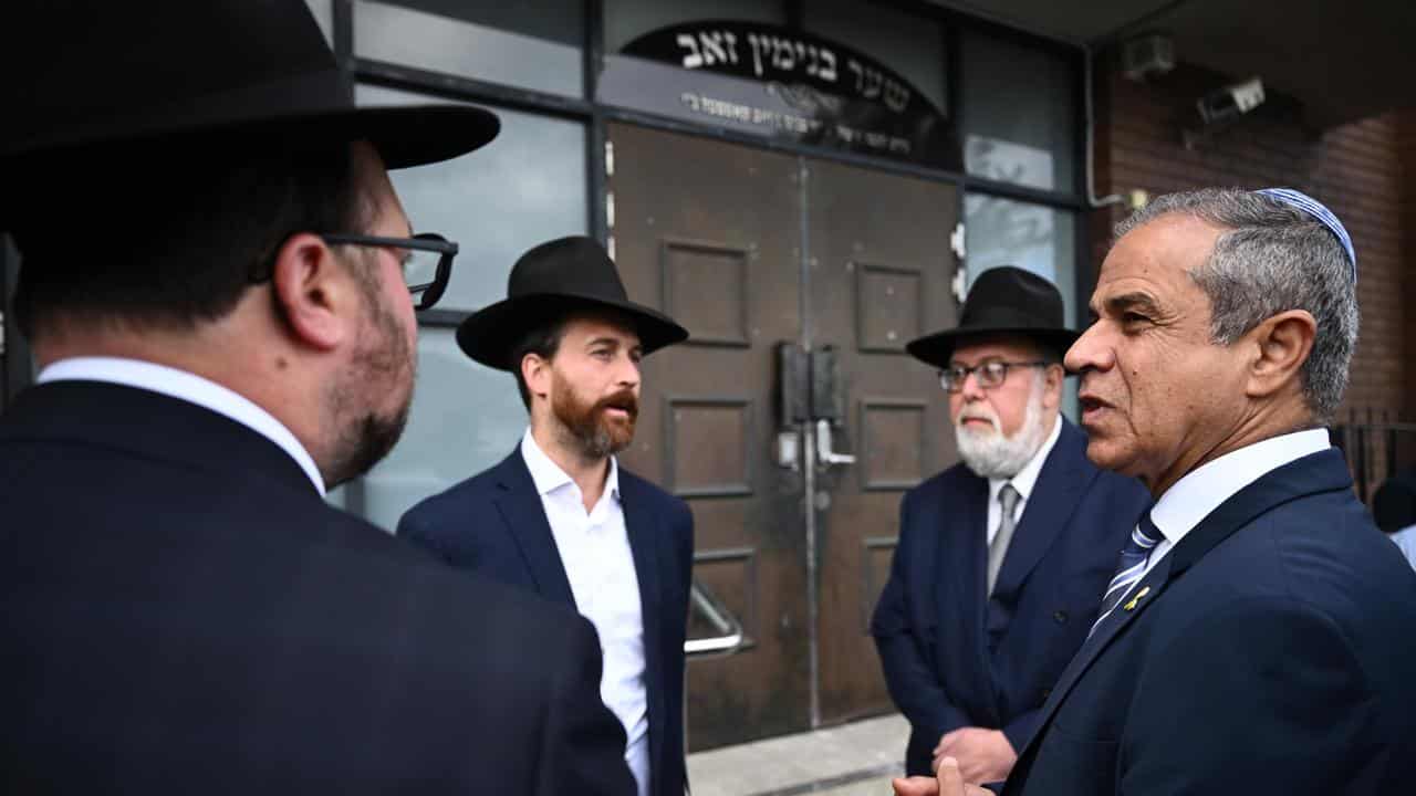 Israel ambassador with Rabbis