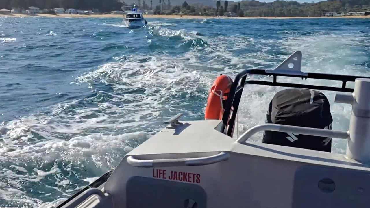 Marine Rescue NSW volunteers