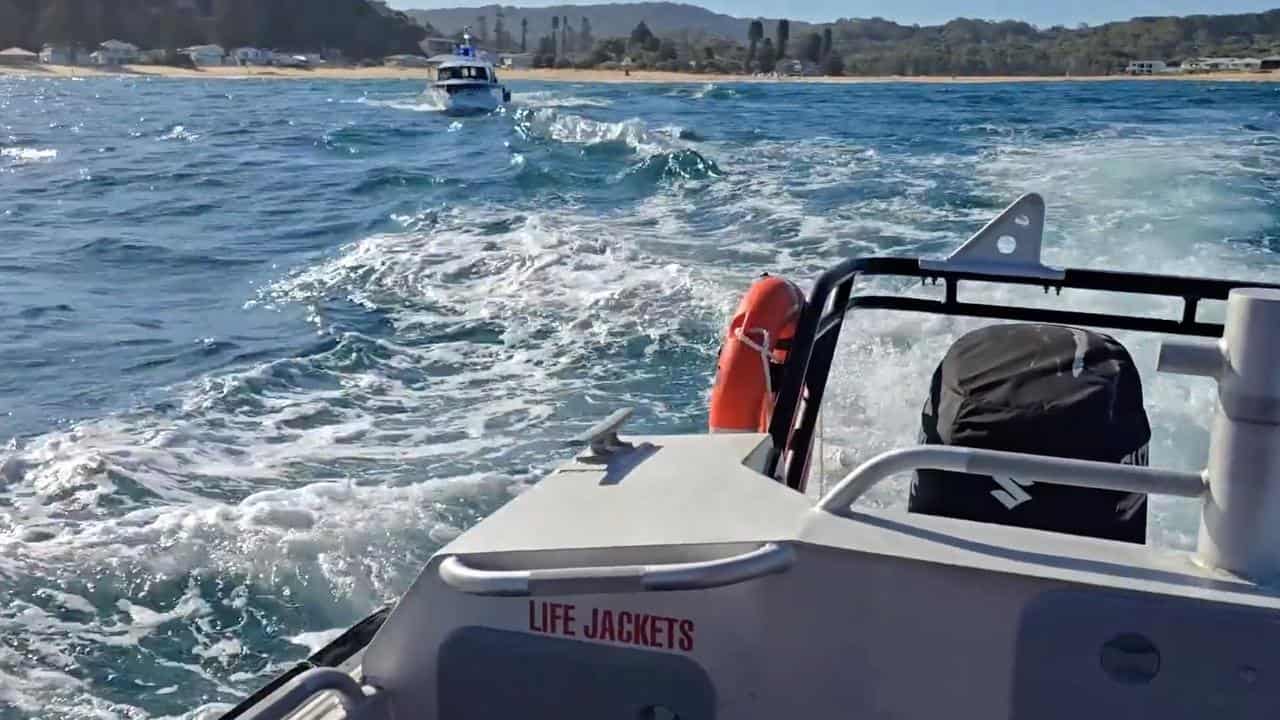 Marine Rescue NSW volunteers off North Avoca beach