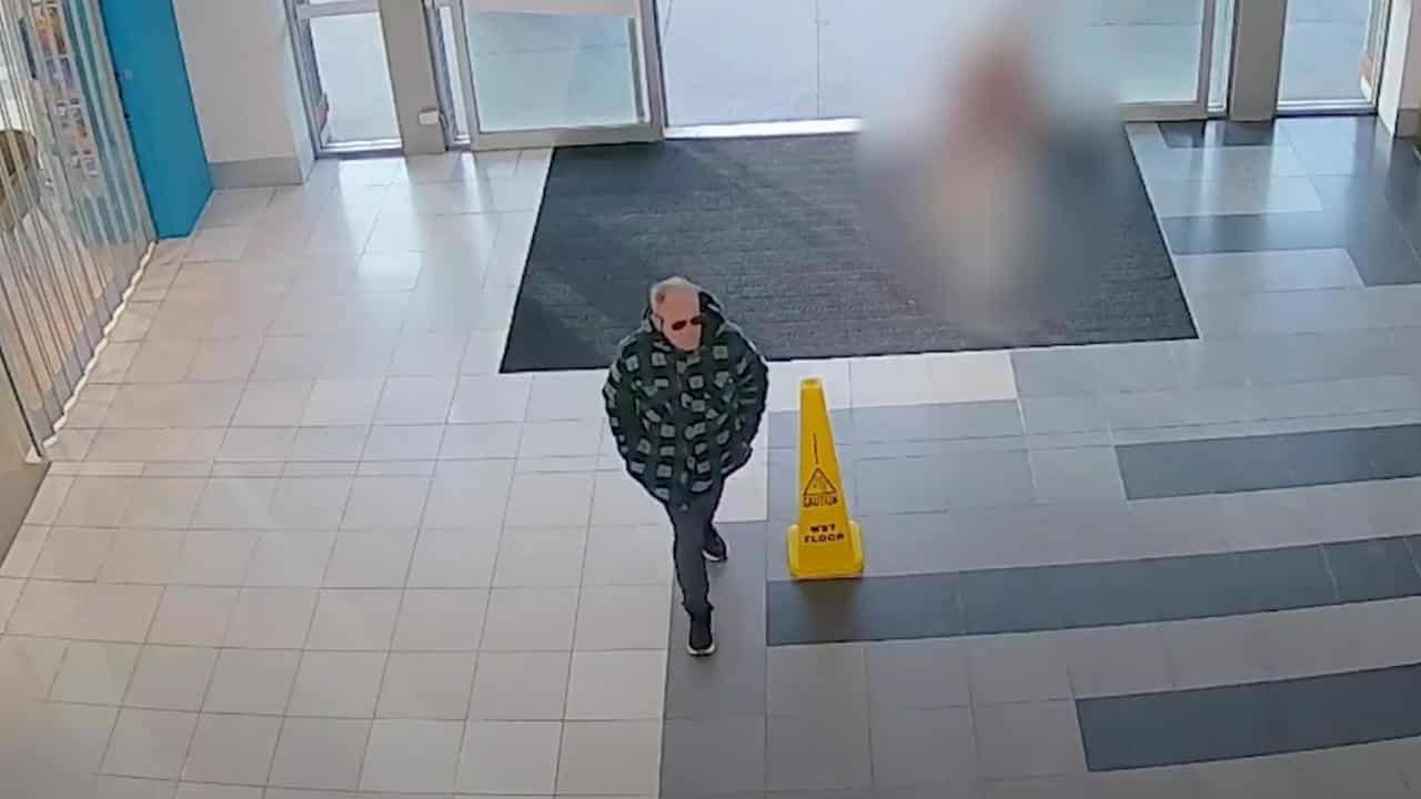 A CCTV camera at a Geelong shopping centre captured Keith Lees