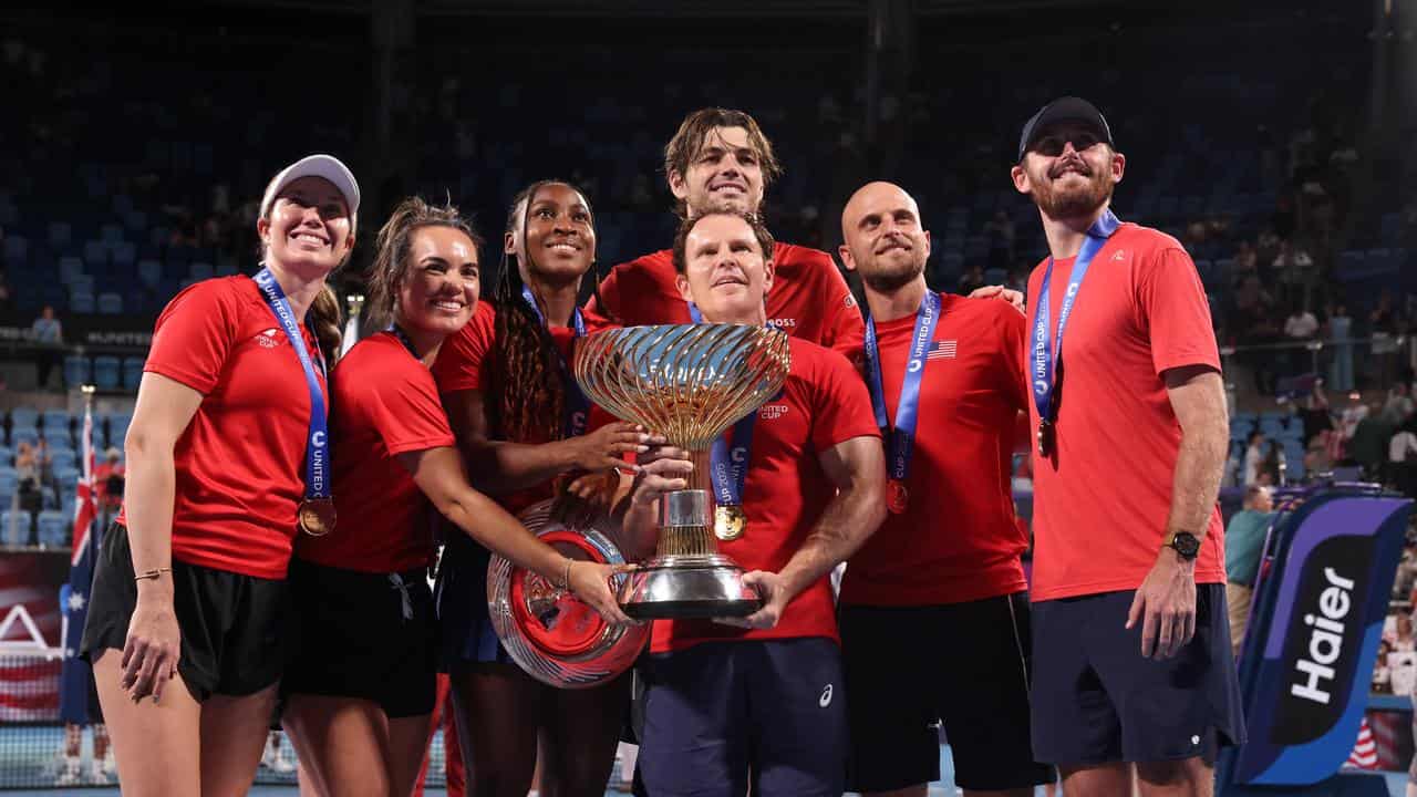 Team USA with the United Cup trophy.