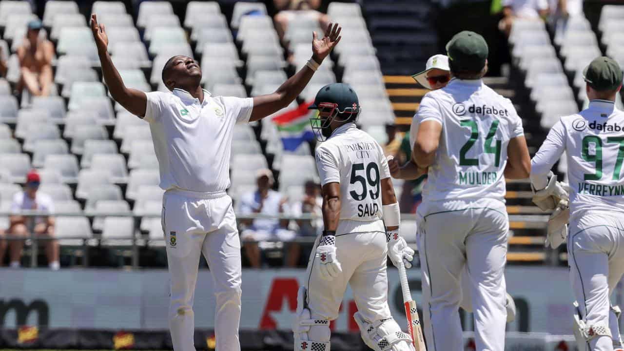 South Africa's Kagiso Rabada (left).