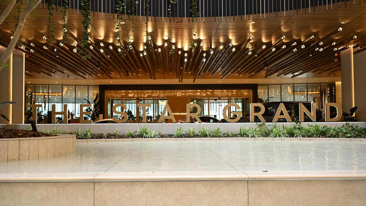 Star Grand entrance (file)