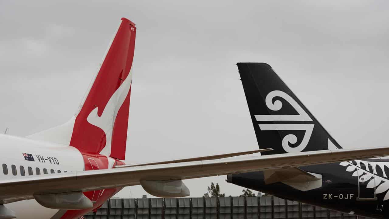 Qantas and Air New Zealand planes (file)