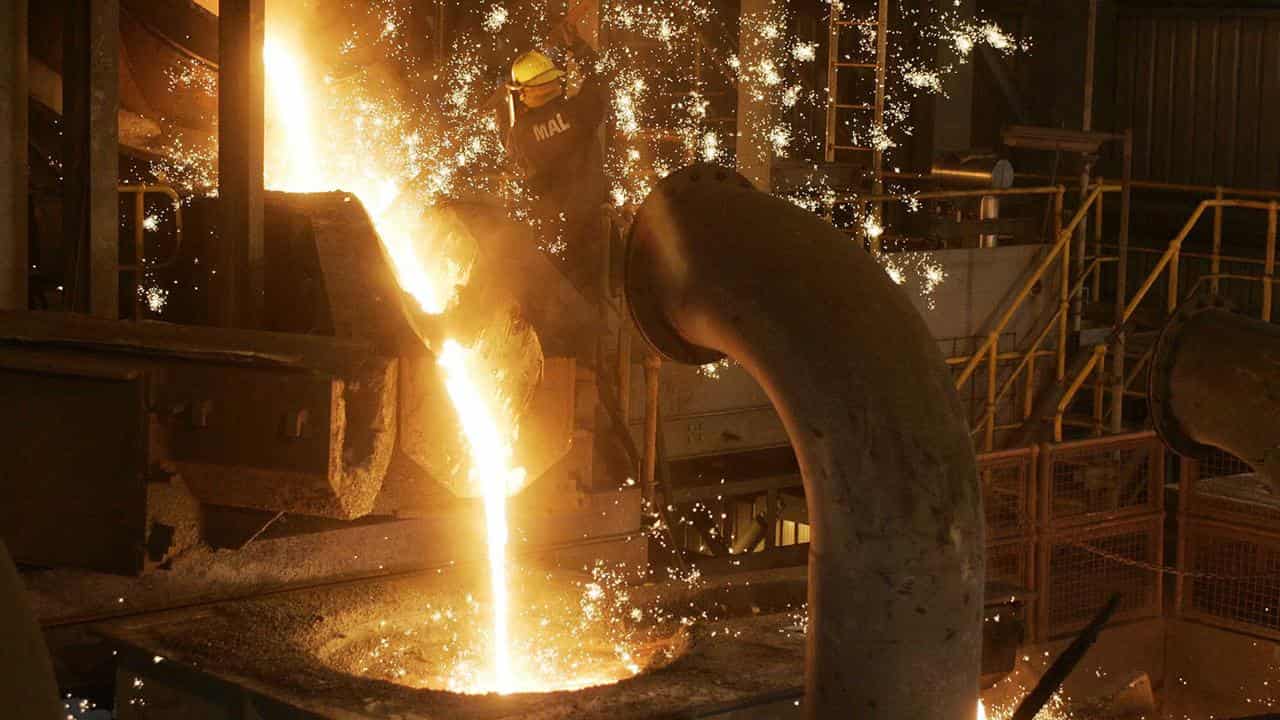 Metal pour at a plant