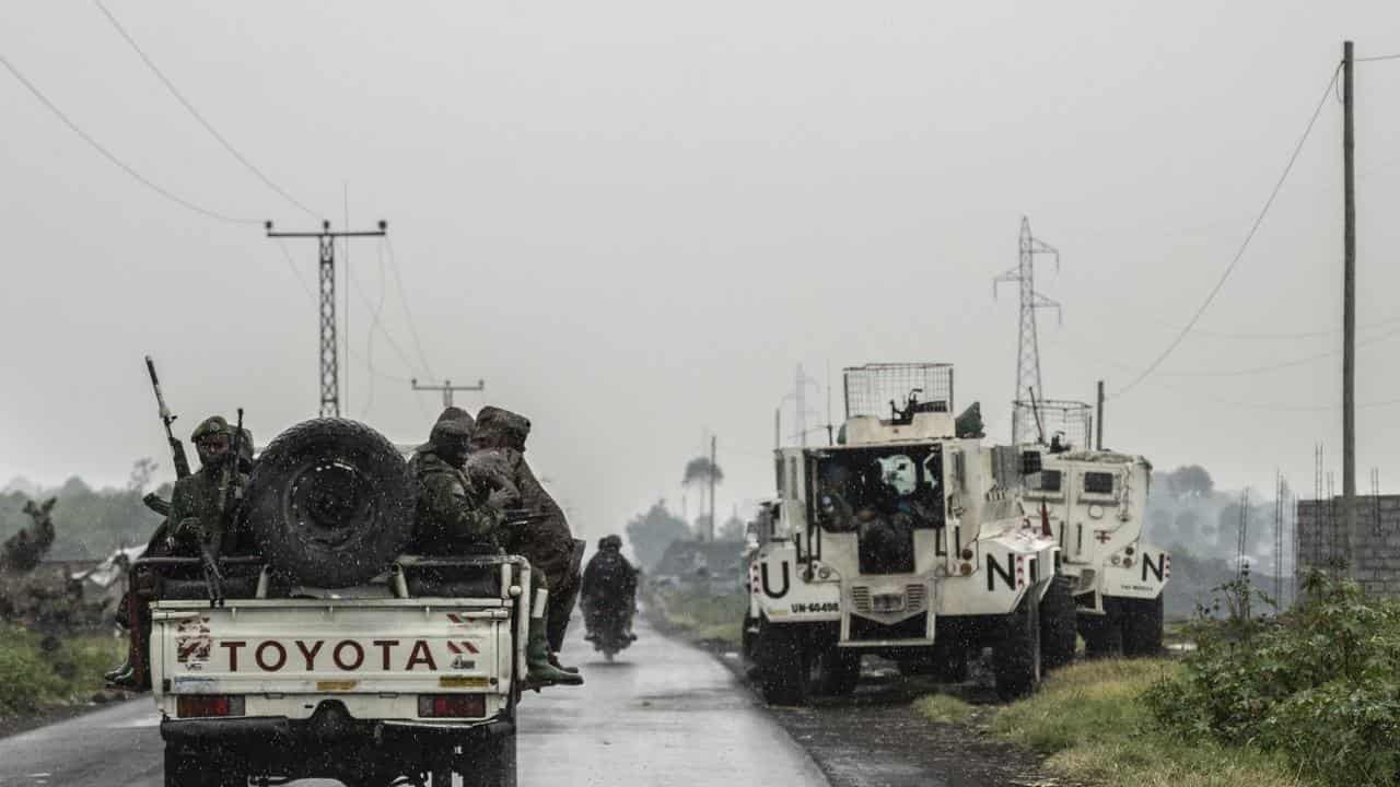 DR Congolese government troops deploy outside Goma