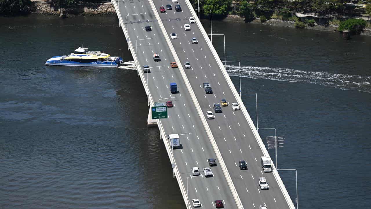 Captain Cook Bridge in Brisbane