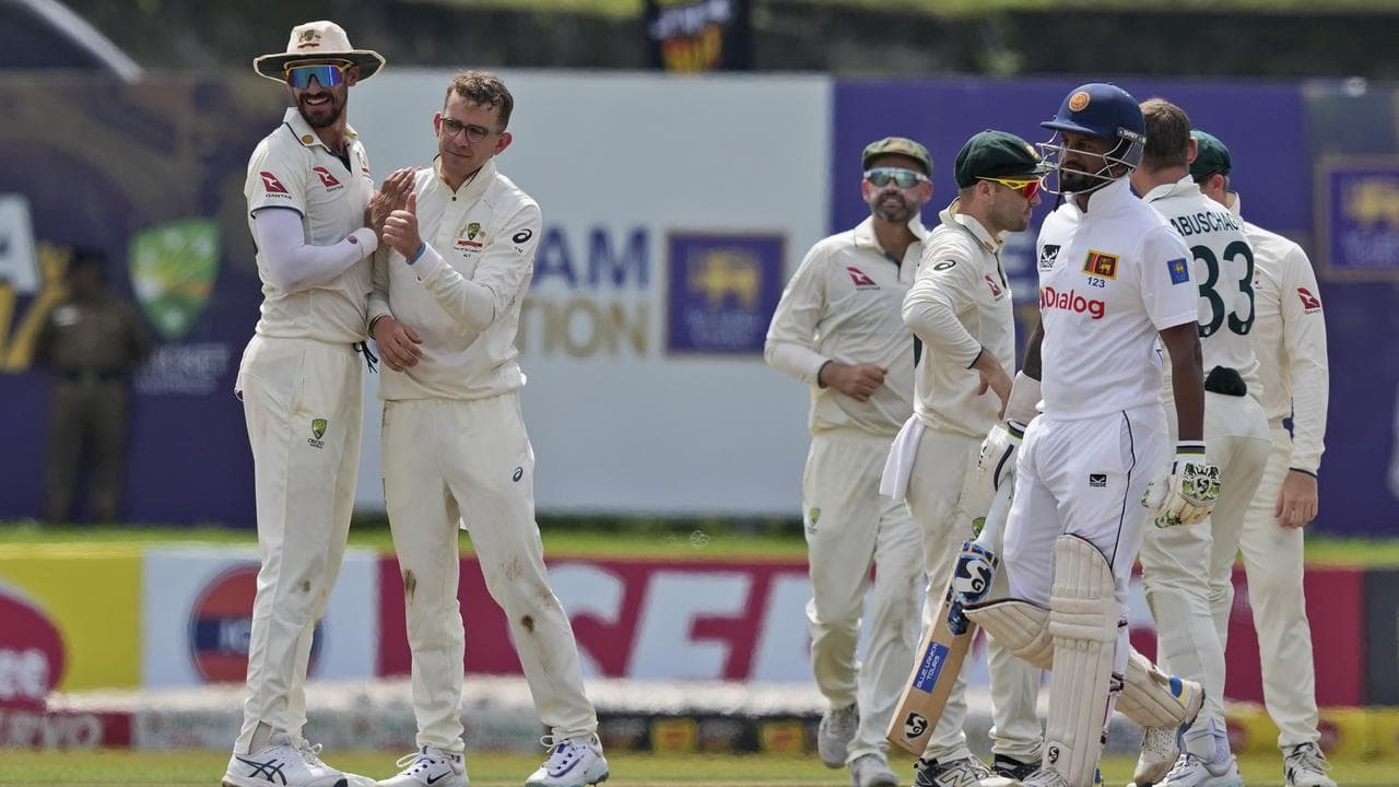 Australia's Todd Murphy (second right).