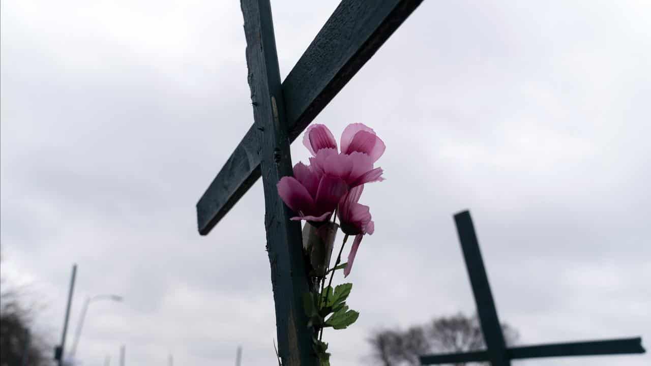 A memorial for the victims of the plane crash in the Potomac River