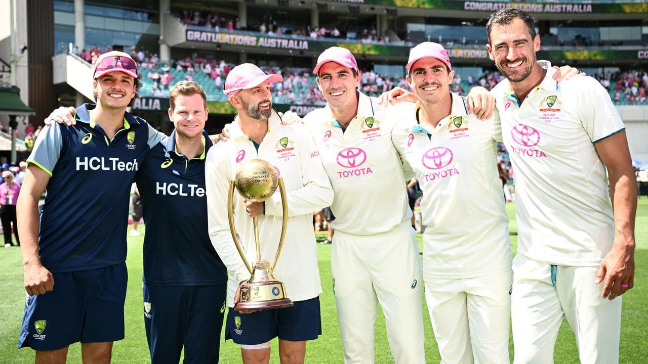Nathan Lyon (third left).
