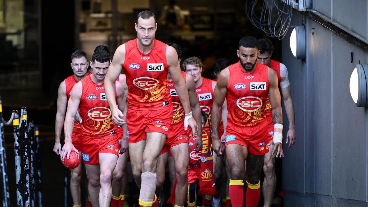 Suns players.