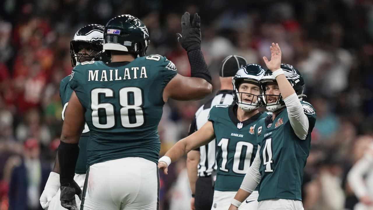 Jordan Mailata and Jake Elliott.