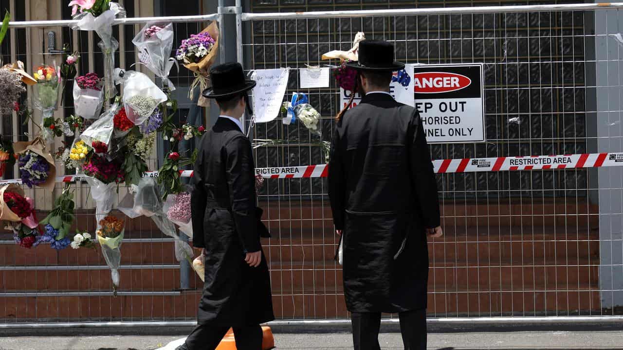 SYNAGOGUE FIRE MELBOURNE