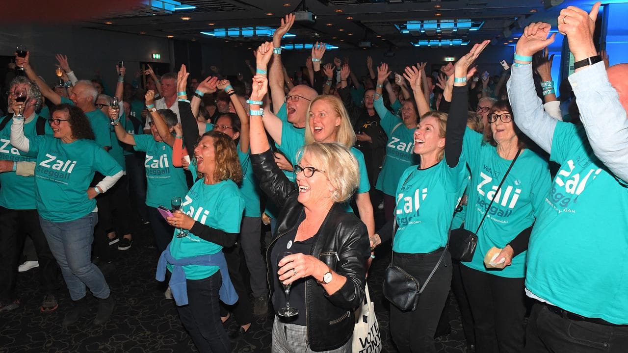 Supporter cheers Zali Steggall on election night, 2019.