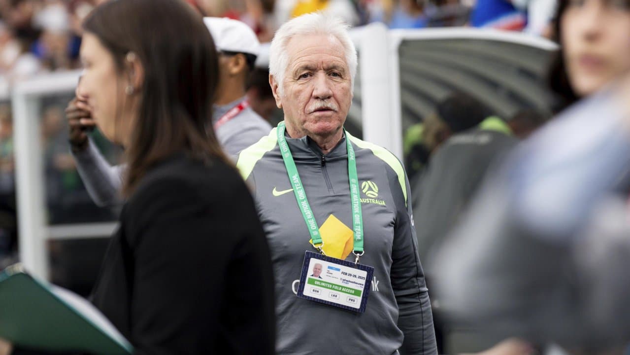 Tom Sermanni.
