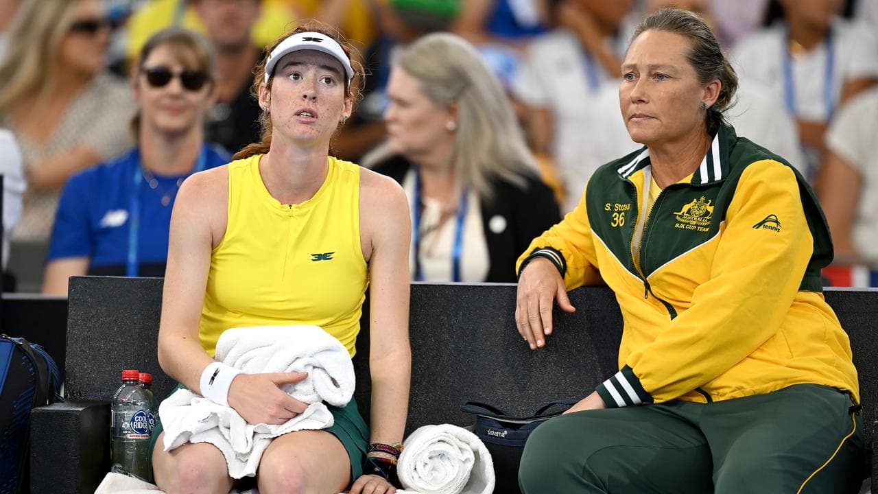 (L-R) Maya Joint with Sam Stosur.