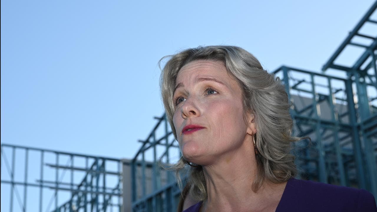 Clare O'Neil