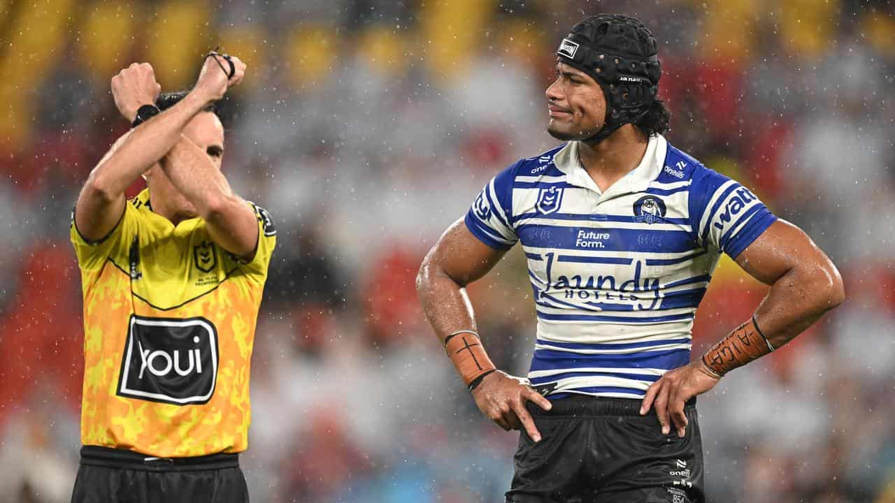 Stephen Crichton of the Bulldogs