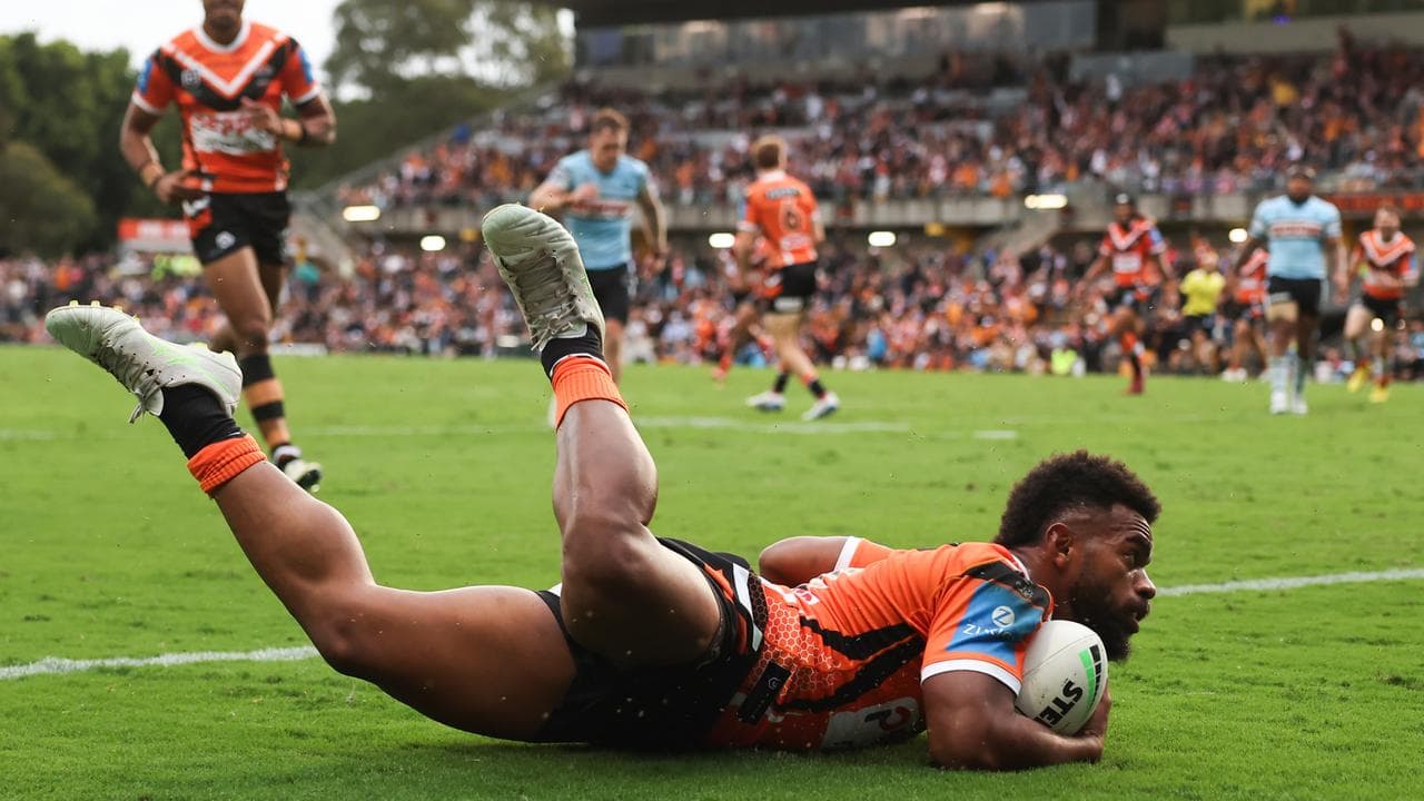Sunia Turuva scored a first-half try