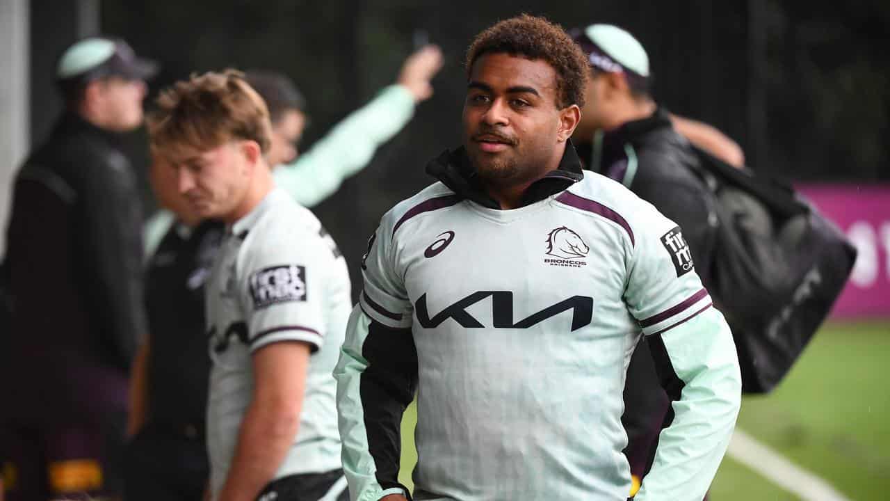 Ezra Mam