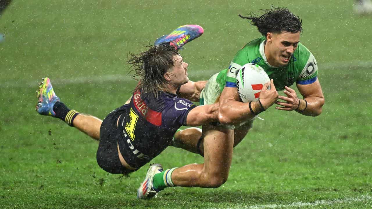 (L-R) Ryan Papenhuyzen and Kaeo Weekes.