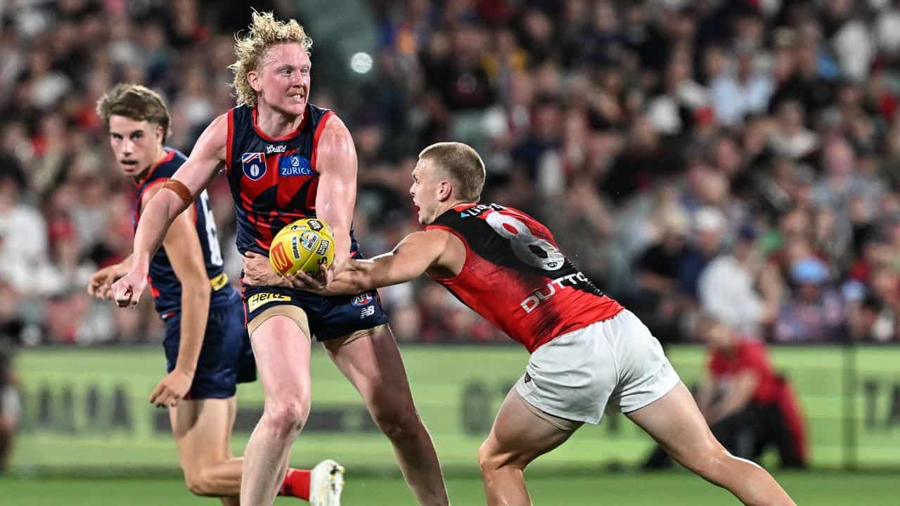 (L-R) Clayton Oliver and Ben Hobbs.