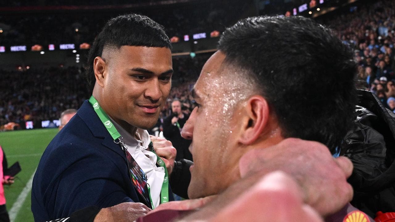 (L-R) Haumole Olakau’atu and Valentine Holmes.