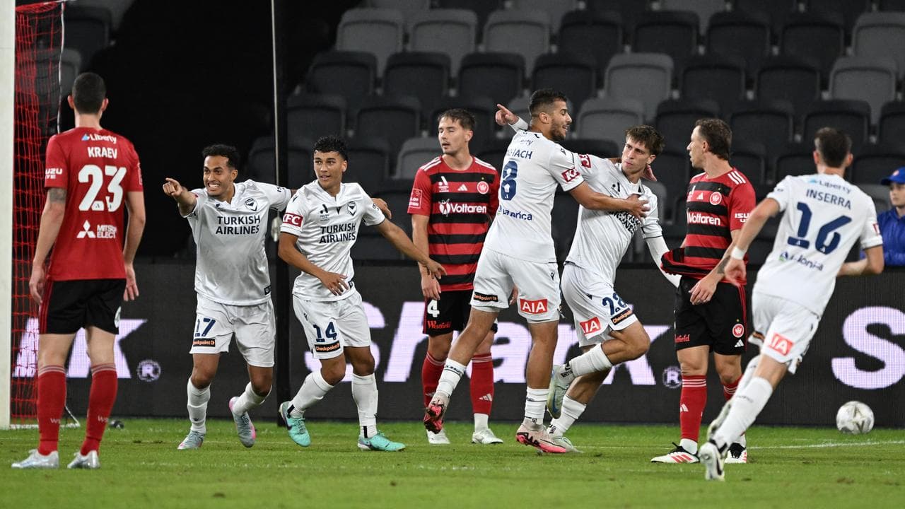 a goal to Kasey Bos