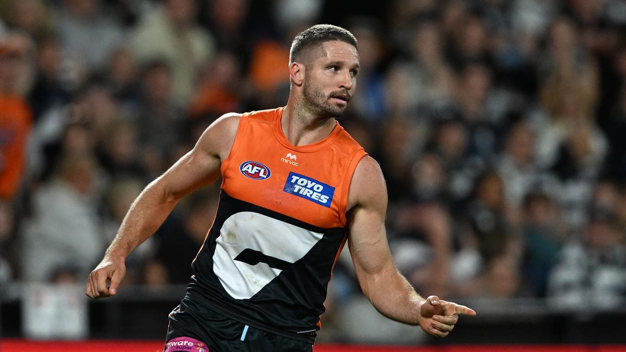 Jesse Hogan.