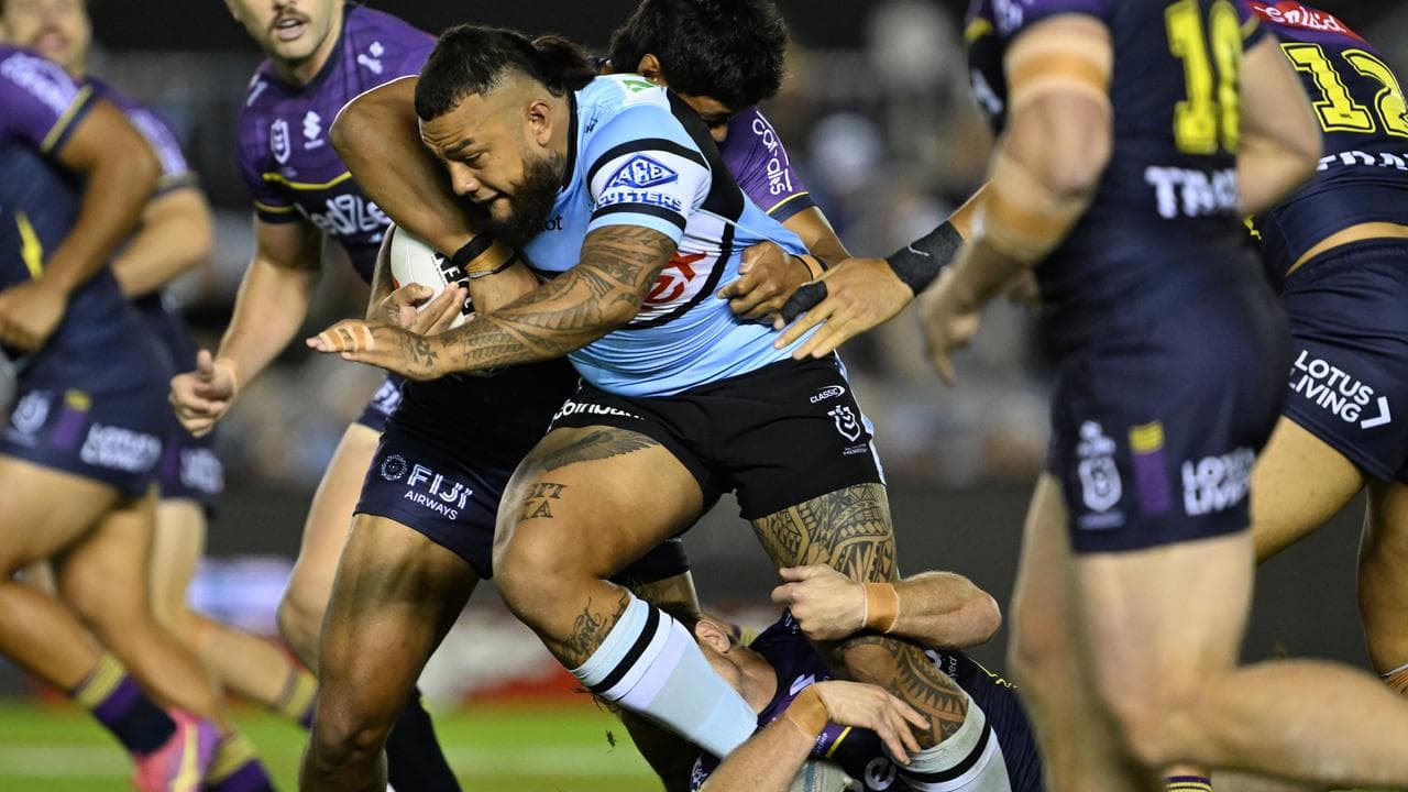 Addin Fonua-Blake of the Sharks.