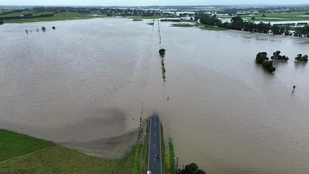 Flooding in Wallalong
