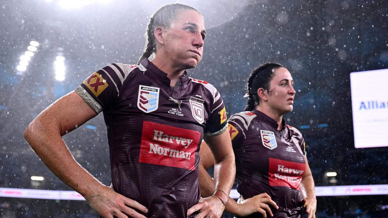 Ali Brigginshaw (left)