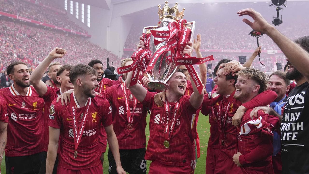 Liverpool players celebrating.