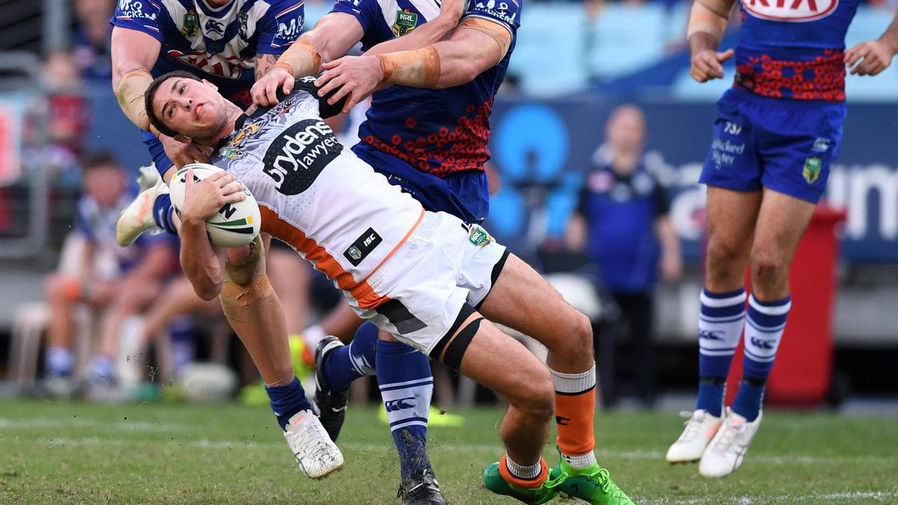 Mitchell Moses (left)