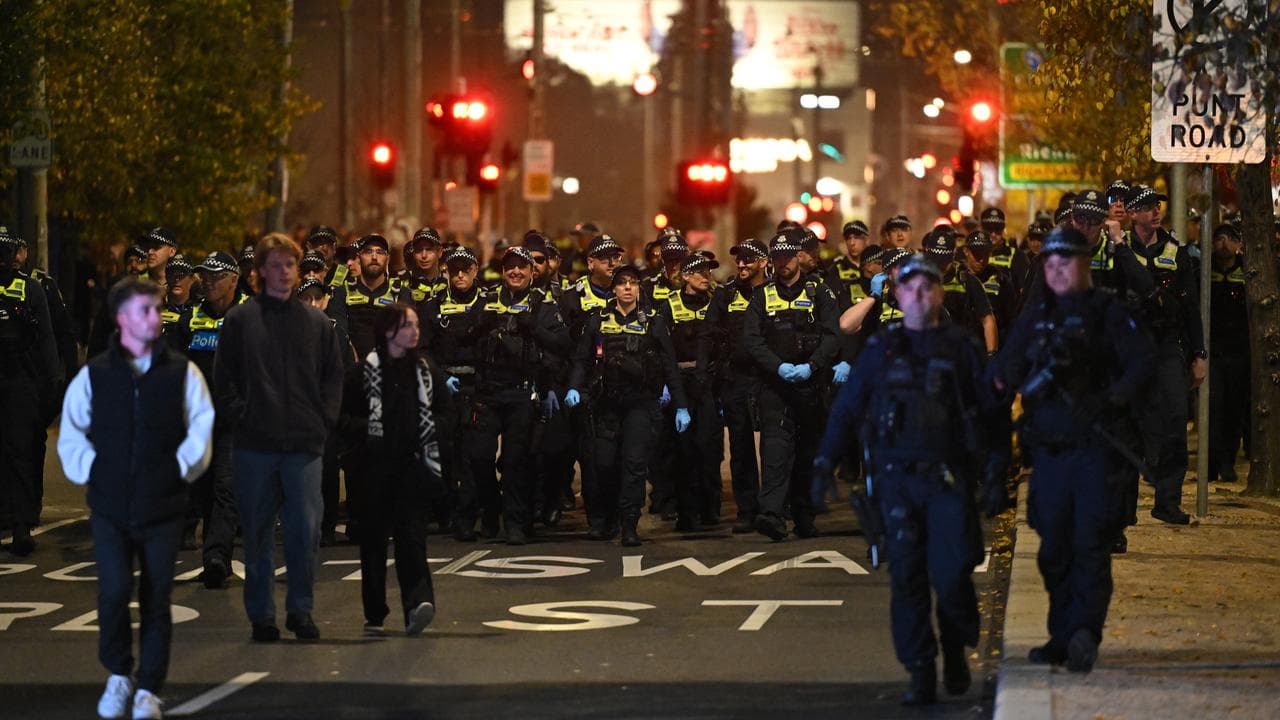 Victoria police monitoring soccer fans in Melbourne