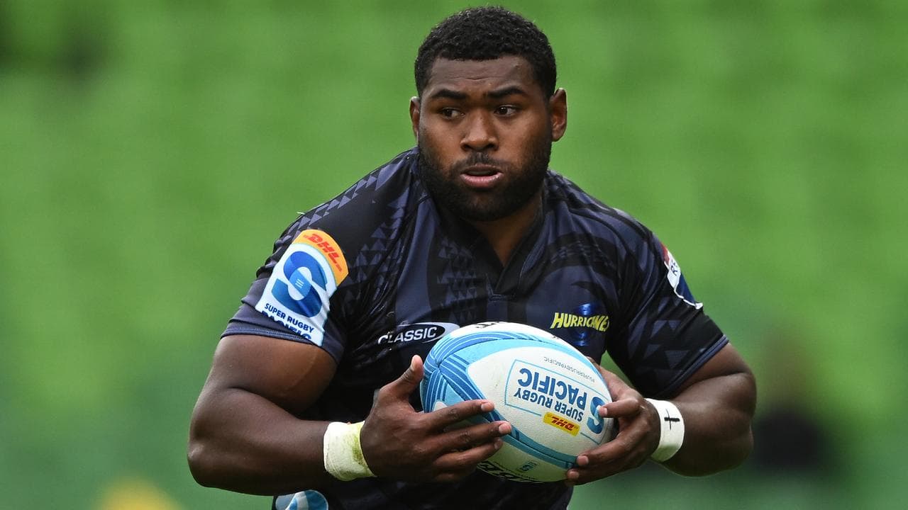 Kini Naholo.