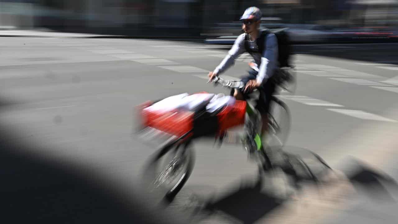 Gig delivery driver