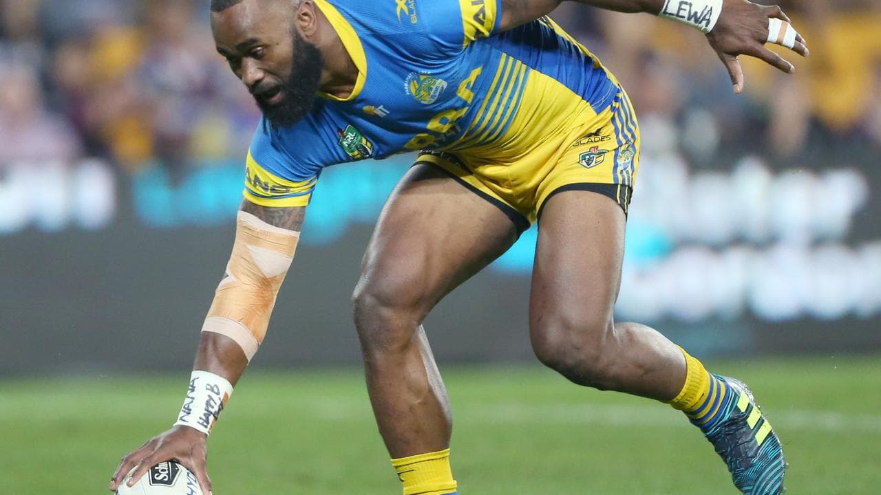 Semi Radradra.