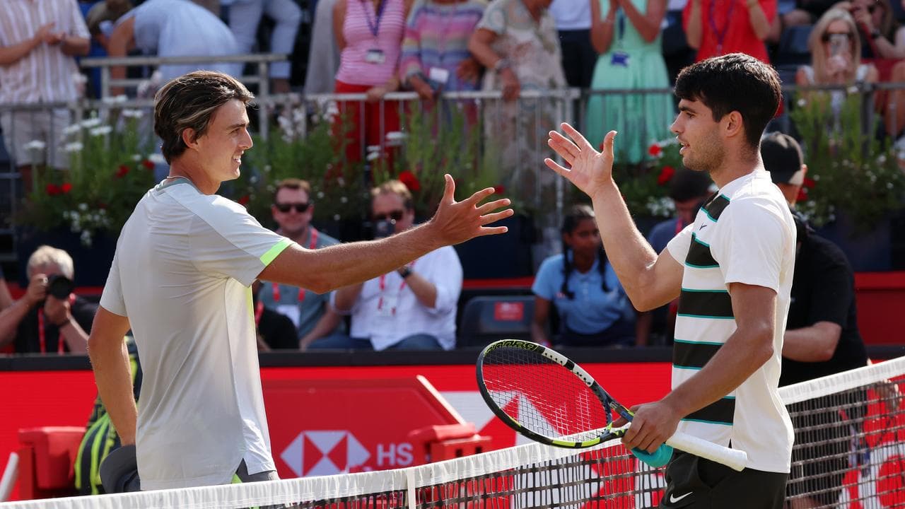 Adam Walton, Carlos Alcaraz