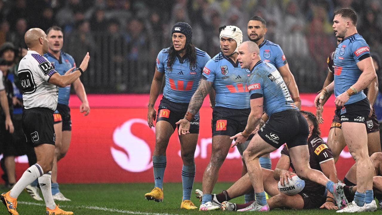 Angry NSW players.