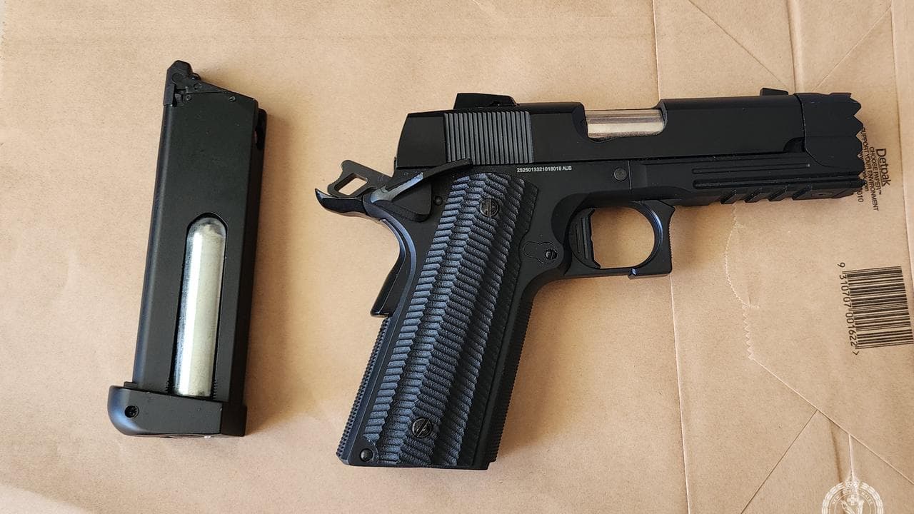 A replica firearm