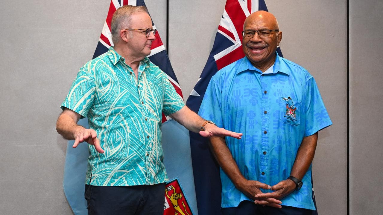 Anthony Albanese meets Sitiveni Rabuka