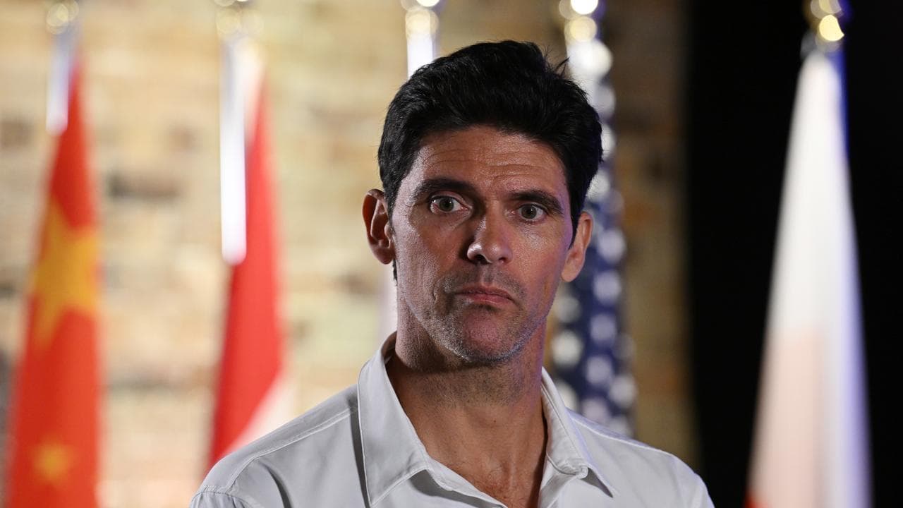 Philippoussis