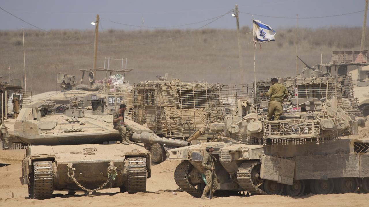Israeli tanks