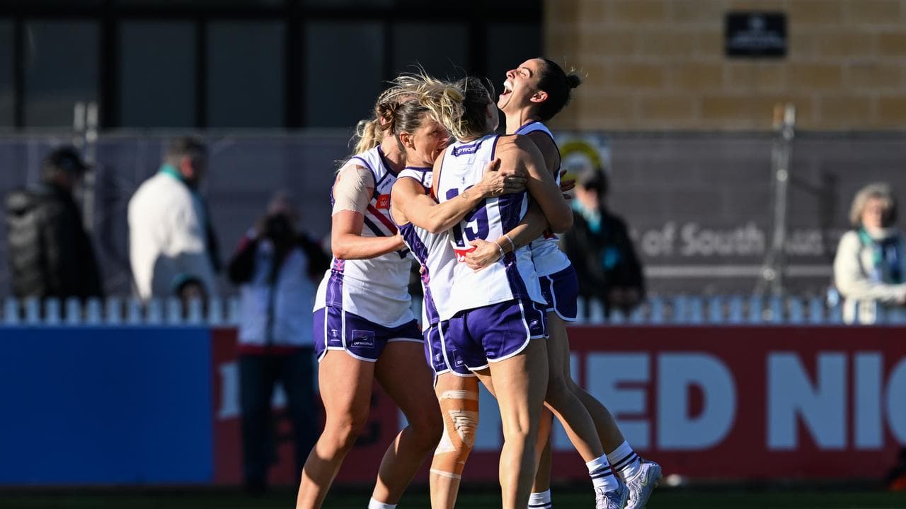 Dockers captain Angelique Stannett (right)