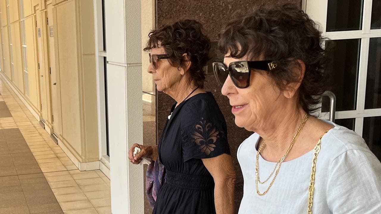 Noelene Chellingworth (left) 