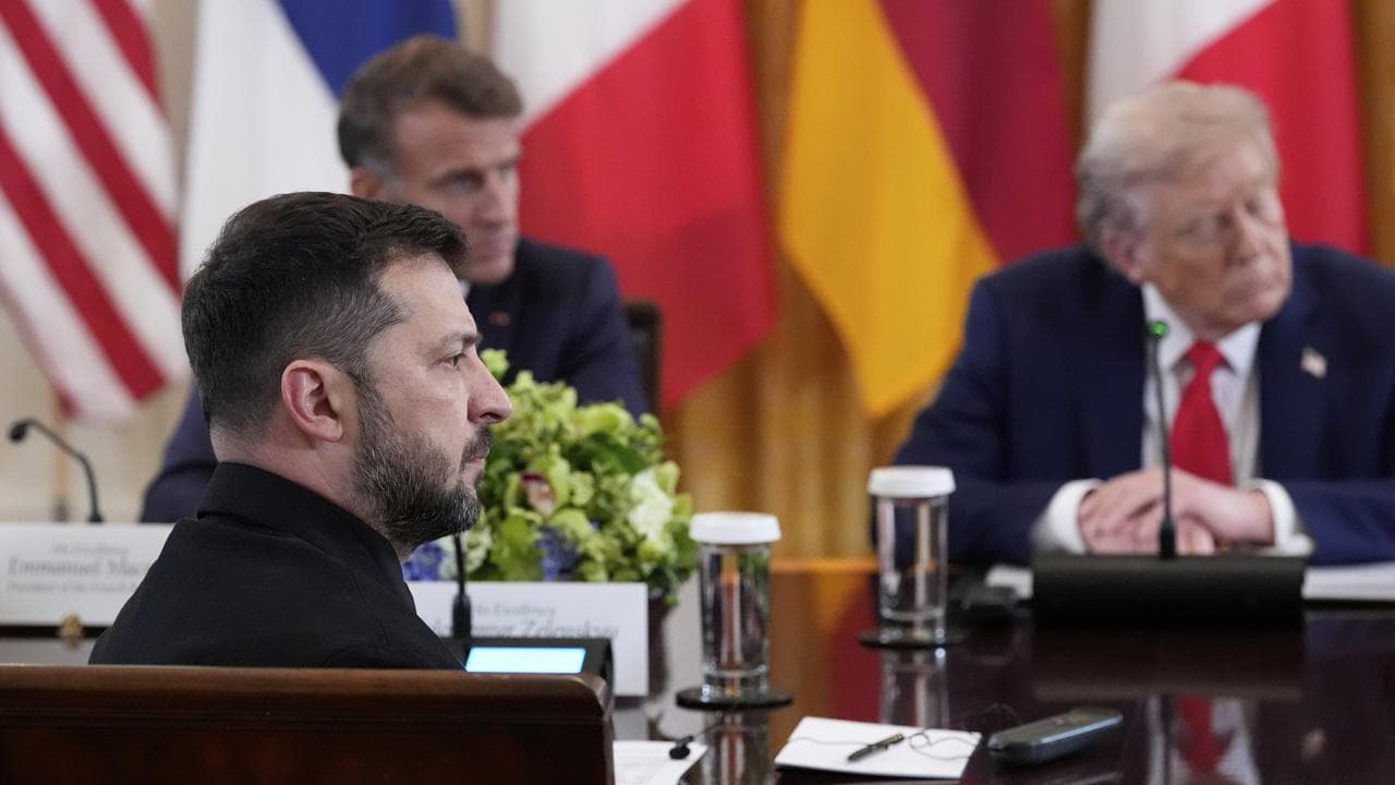 Volodymyr Zelenskyy, Emmanuel Macron, Donald Trump