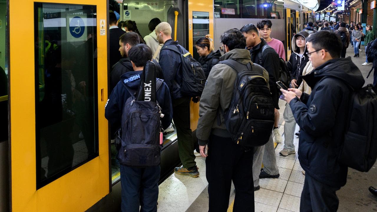 Sydney train commuters (file)