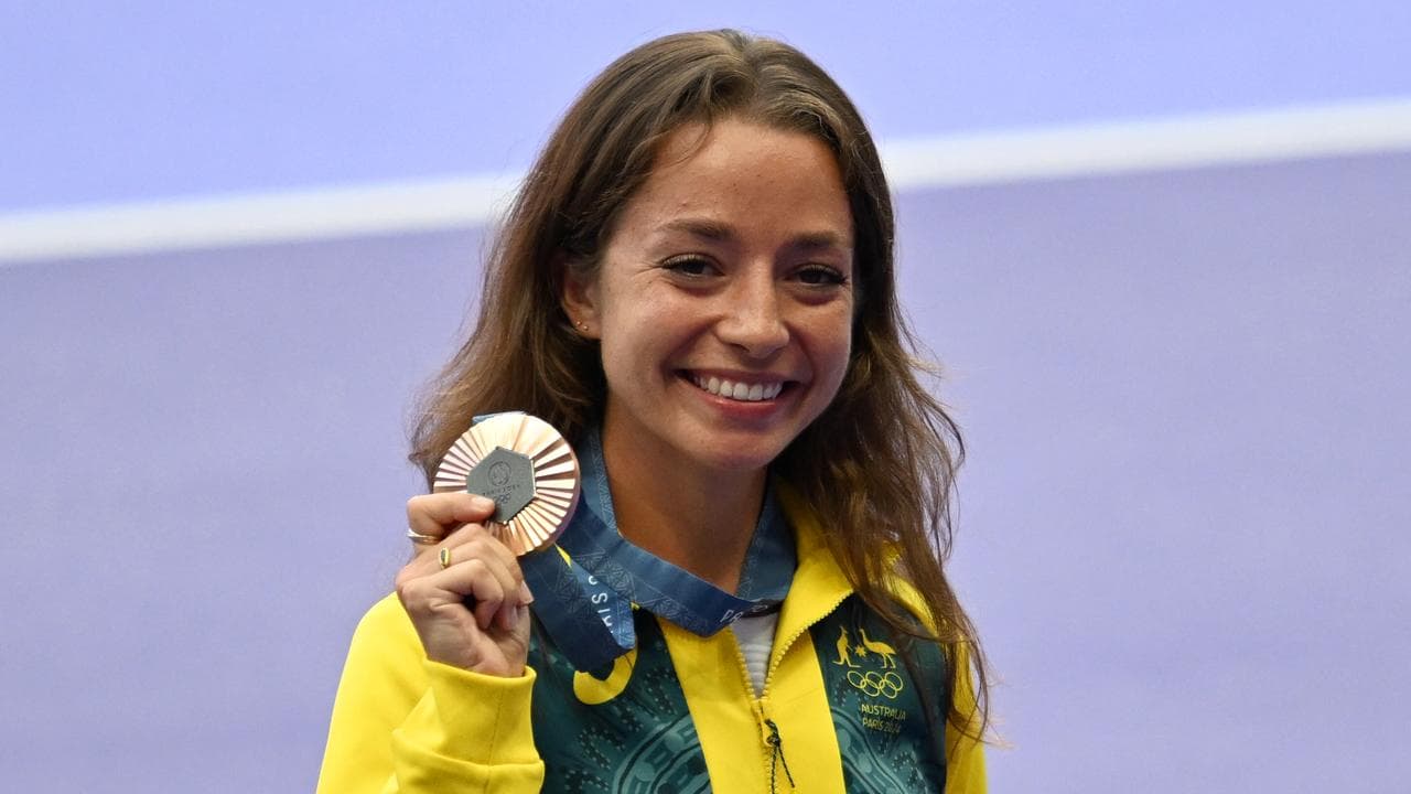 Jemima Montag in Paris